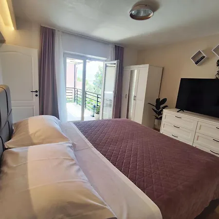 Apartment Fortytwo
